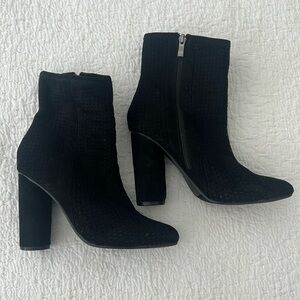 Catherine Malandrino Ankle Bootie, perforated Black